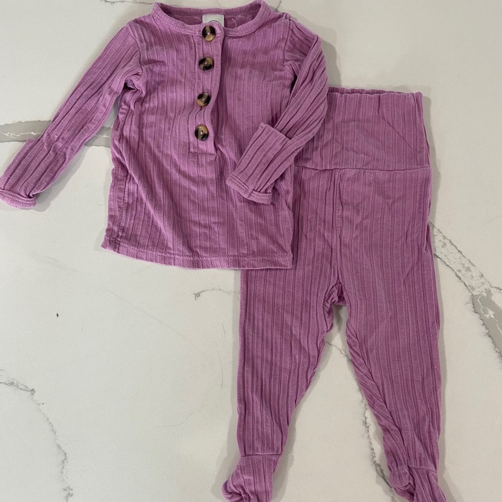 Lou Lou & Co newborn top and bottom